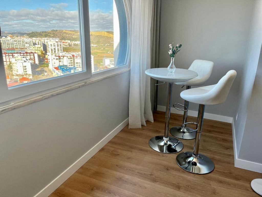 Апартаменты T2 Com Uma Vista Deslumbrante Sobre O Atlantico! Кошта-да-Капарика Экстерьер фото